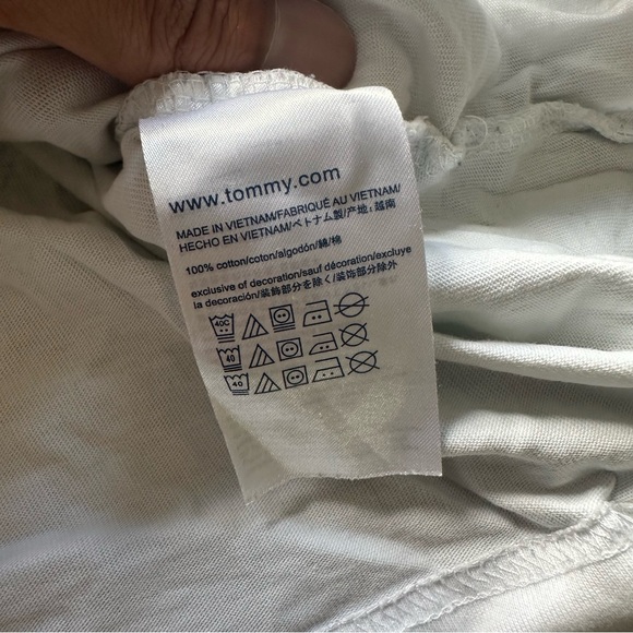 Vintage Tommy Hilfiger Men's Medium White Short Sleeve T-shirt - Picture 5 of 7